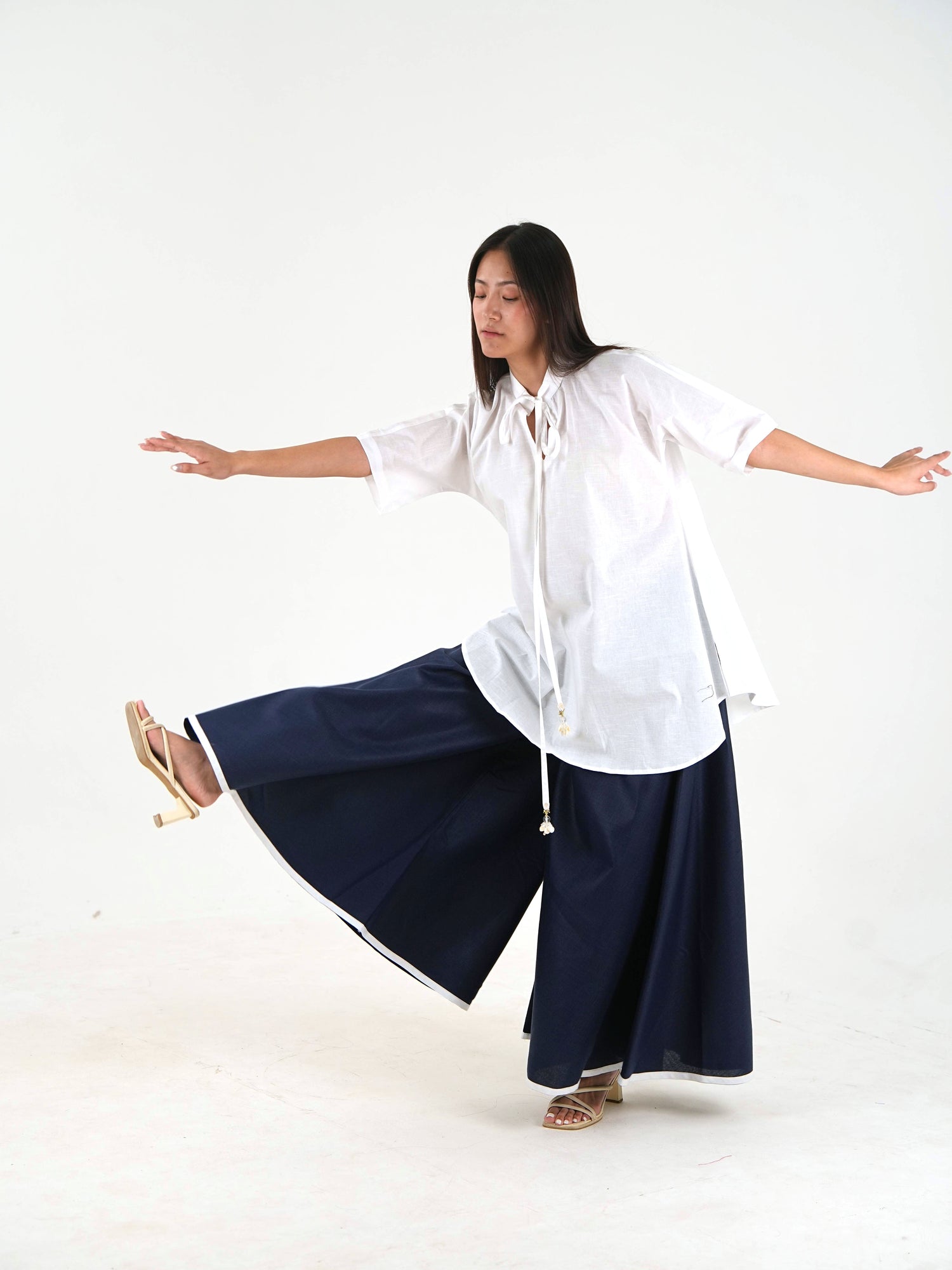 Half Sleeve Tunic Wide-Leg Set - White Relaxed Fit