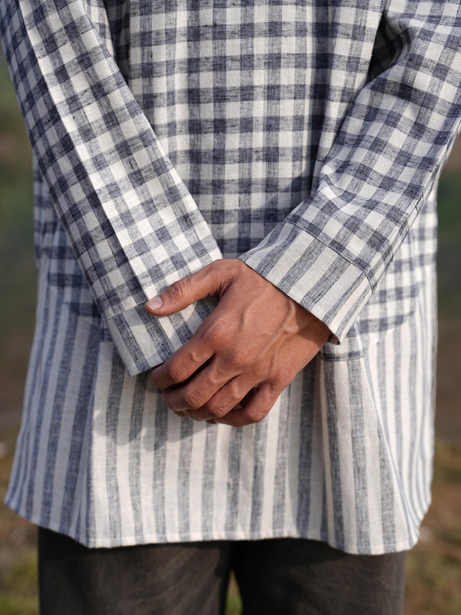 Sutra Mandarin Collar Check Kurta