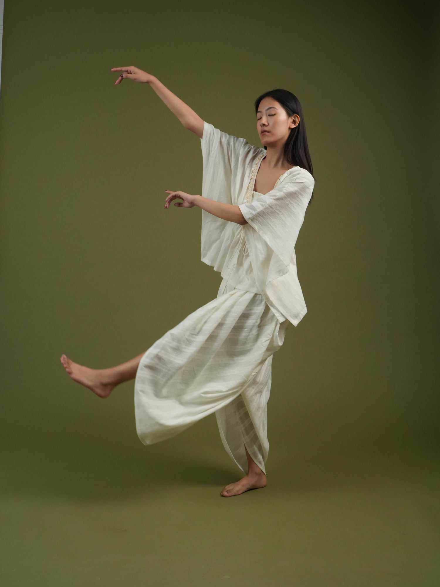 Vanshitaaz Ivory Serenity Drape Set