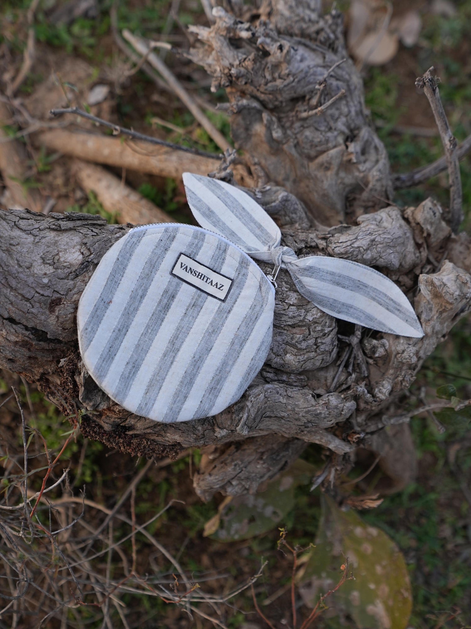 Sutra Moon Pouch
