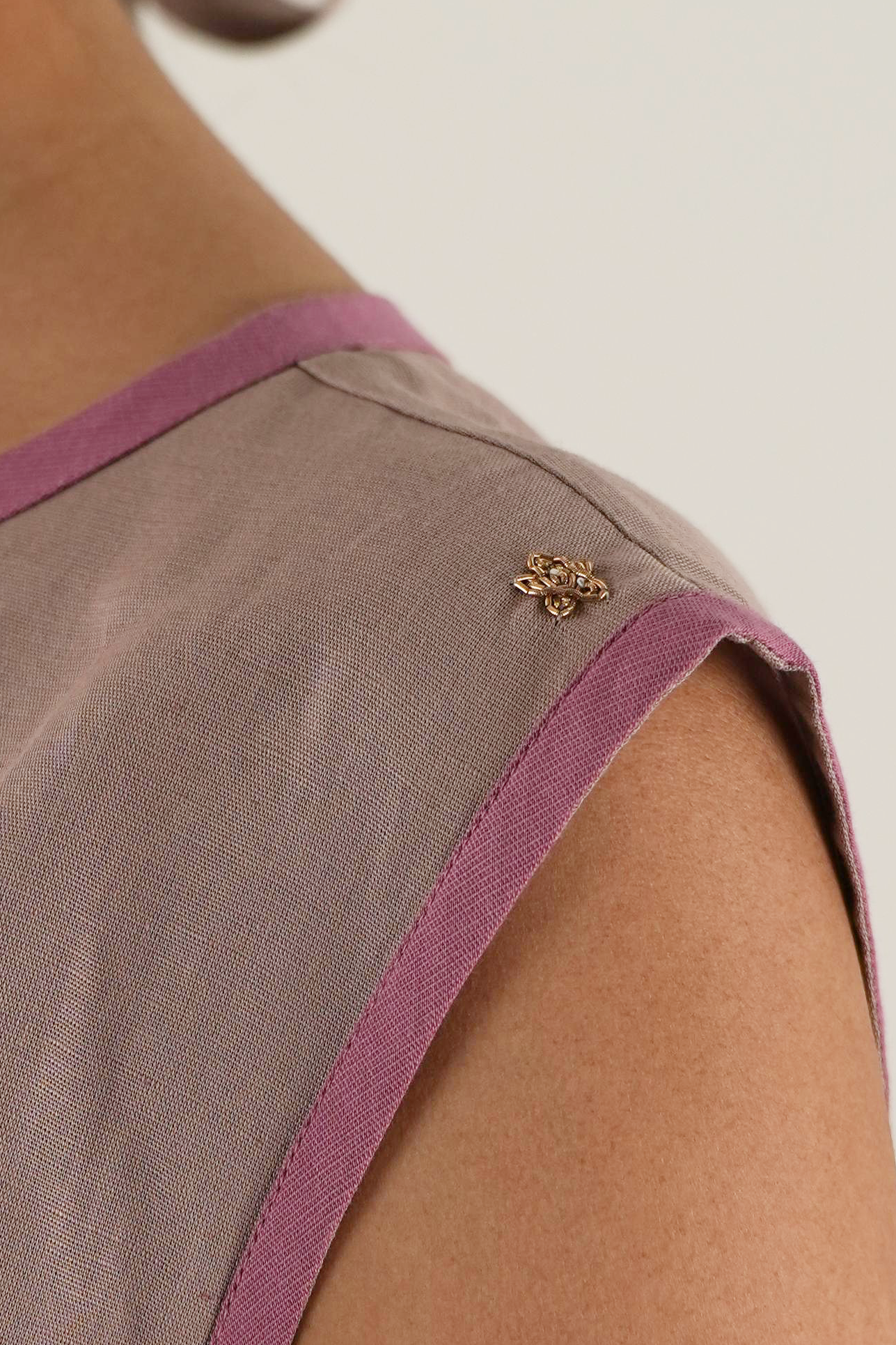 Sleeveless High Low Dress - Mauve Linen