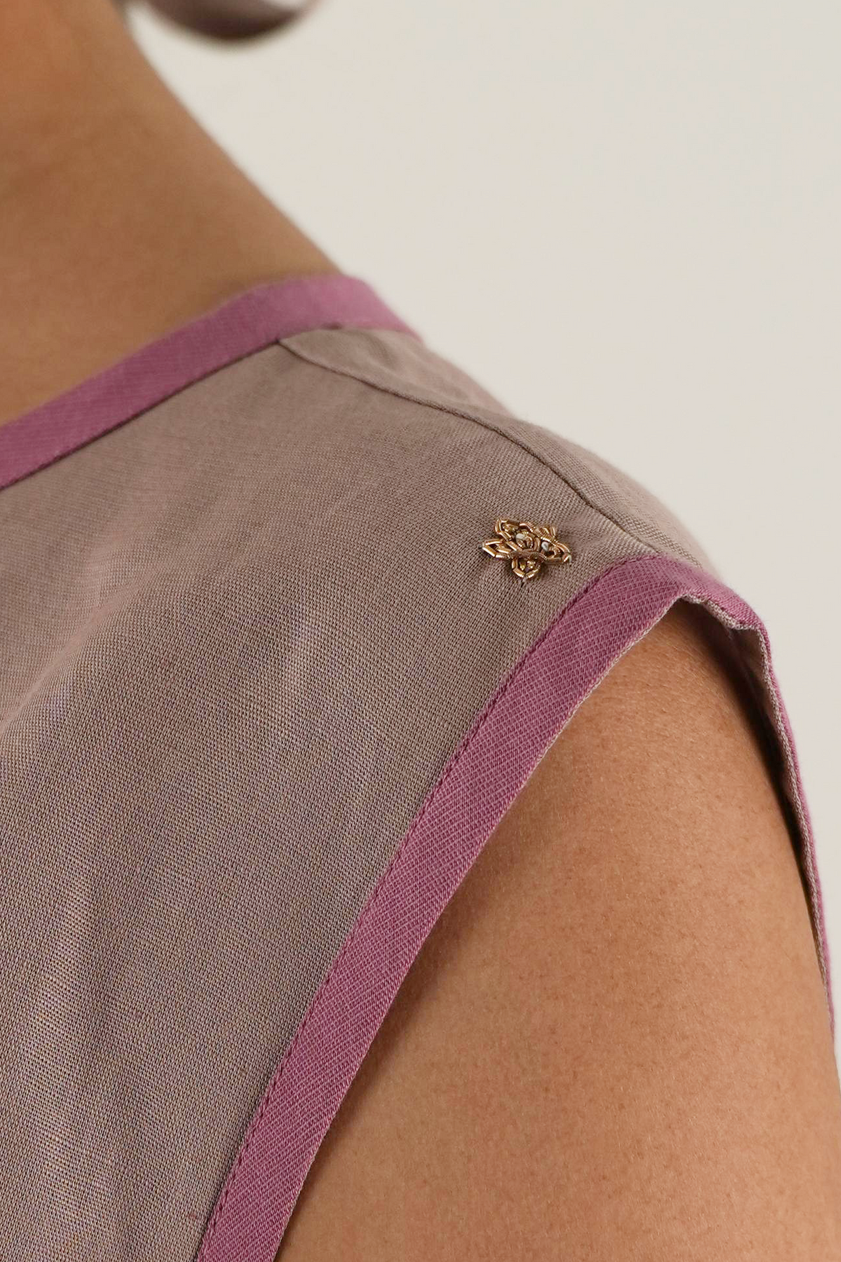 Sleeveless High Low Dress - Mauve Linen