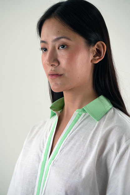 Contrast Trim Top - White Relaxed Fit