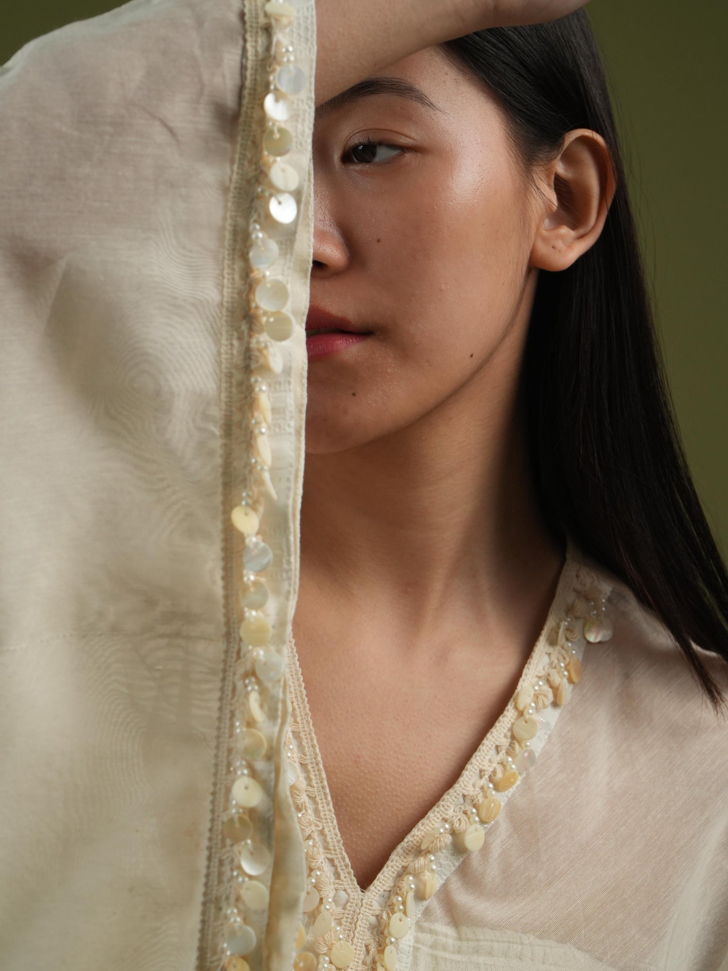 Vanshitaaz Ivory Harmony Cape Set