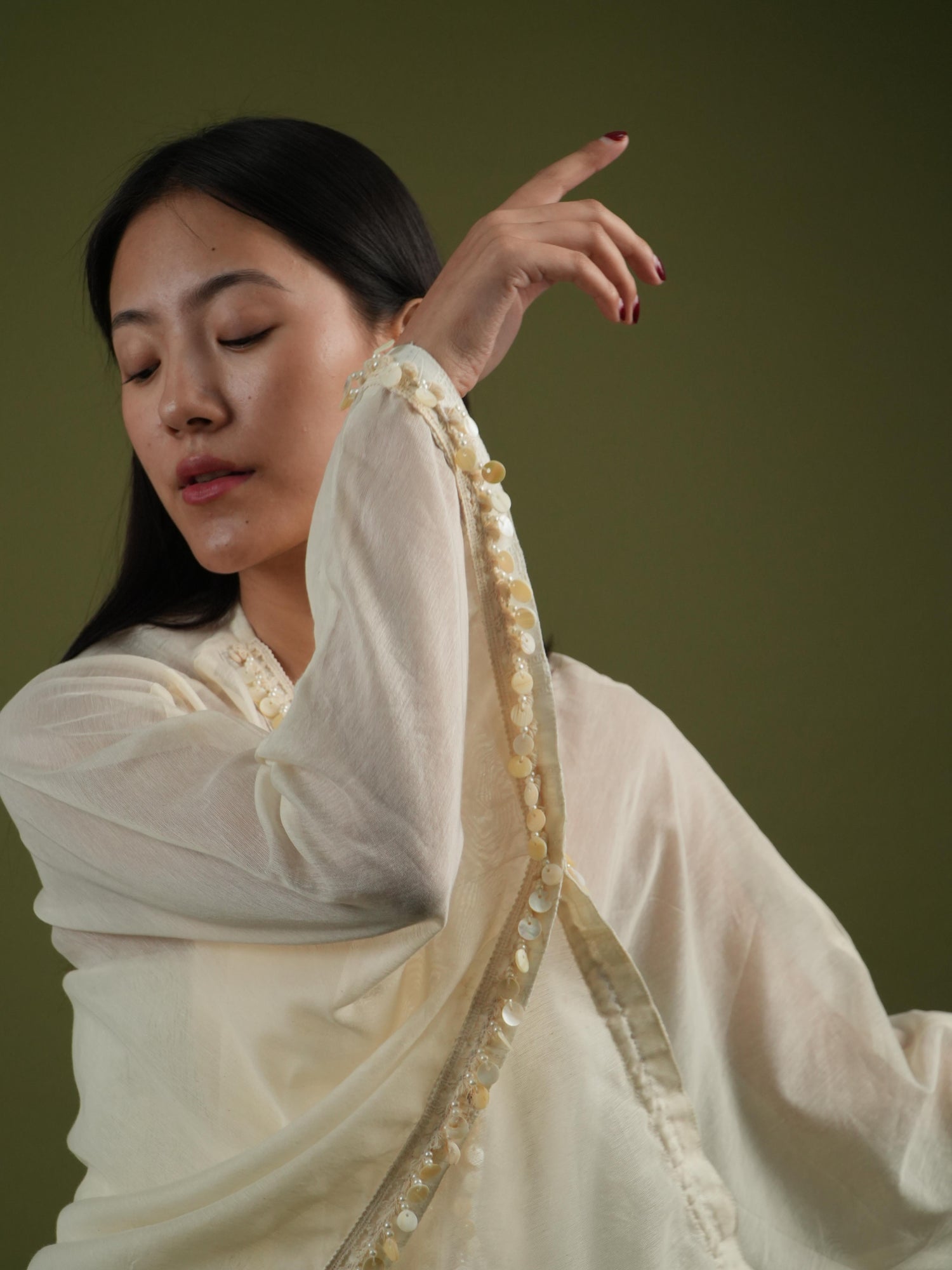 Vanshitaaz Ivory Harmony Cape Set