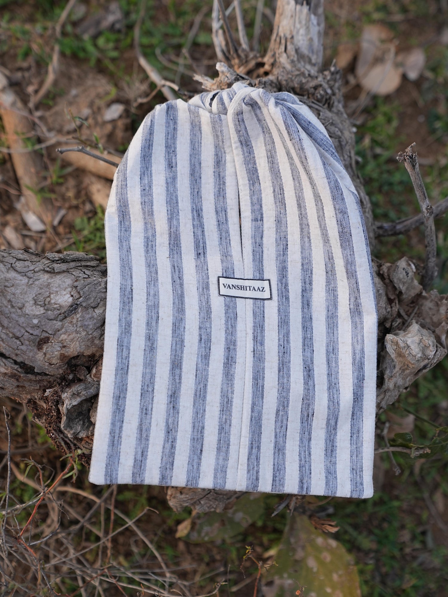 Sutra Breeze Pouch