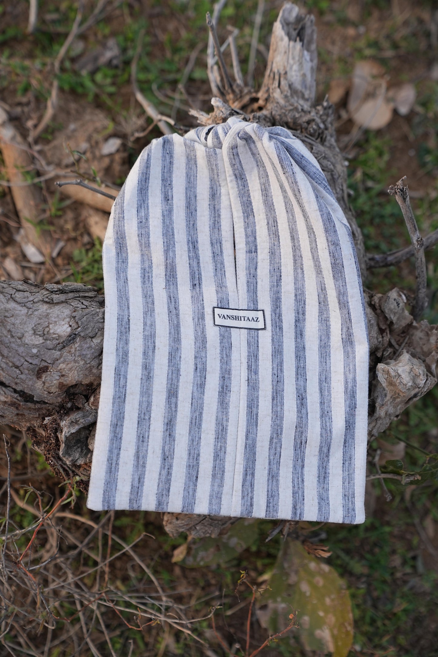 Sutra Breeze Pouch