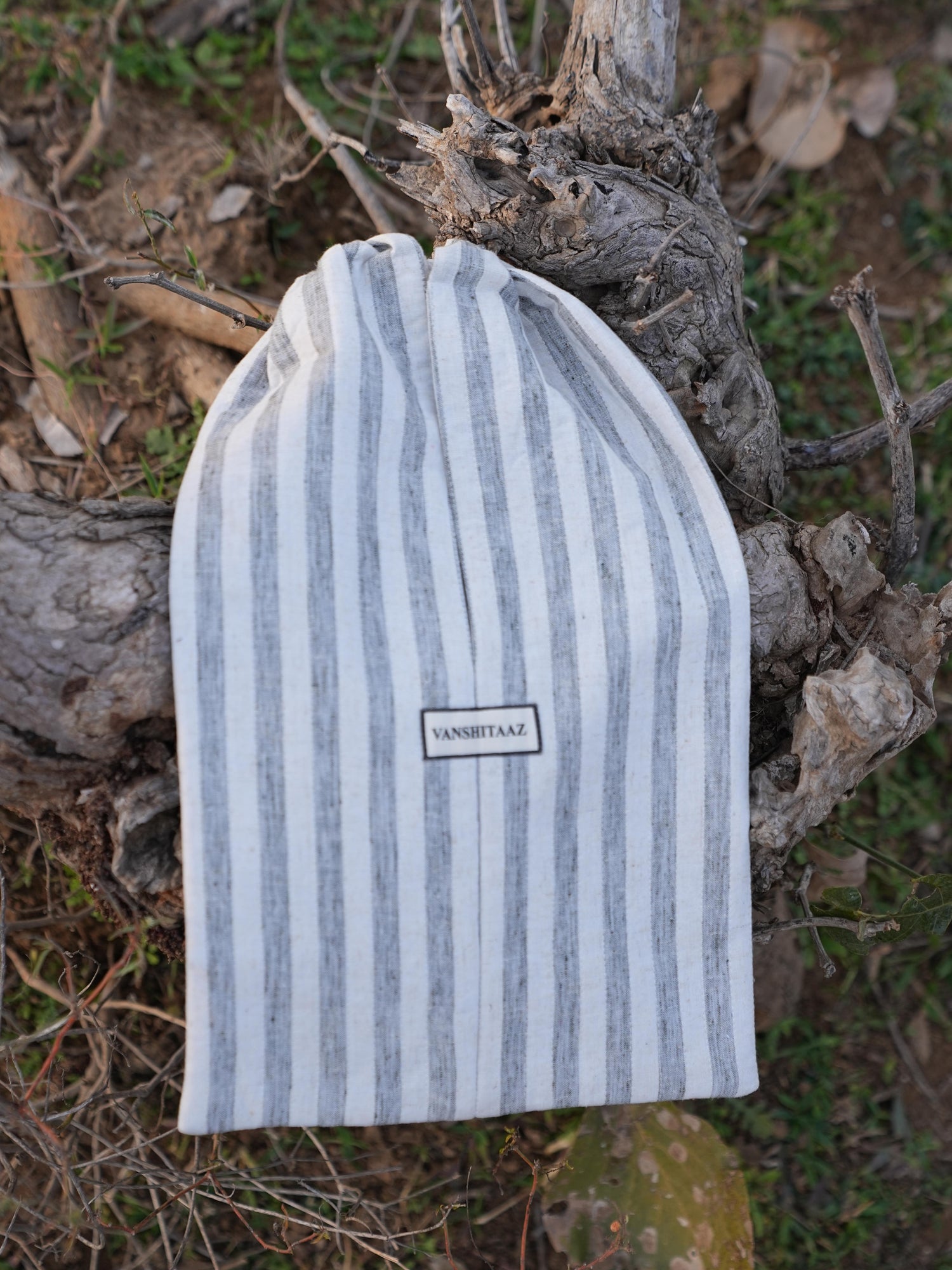 Sutra Breeze Pouch