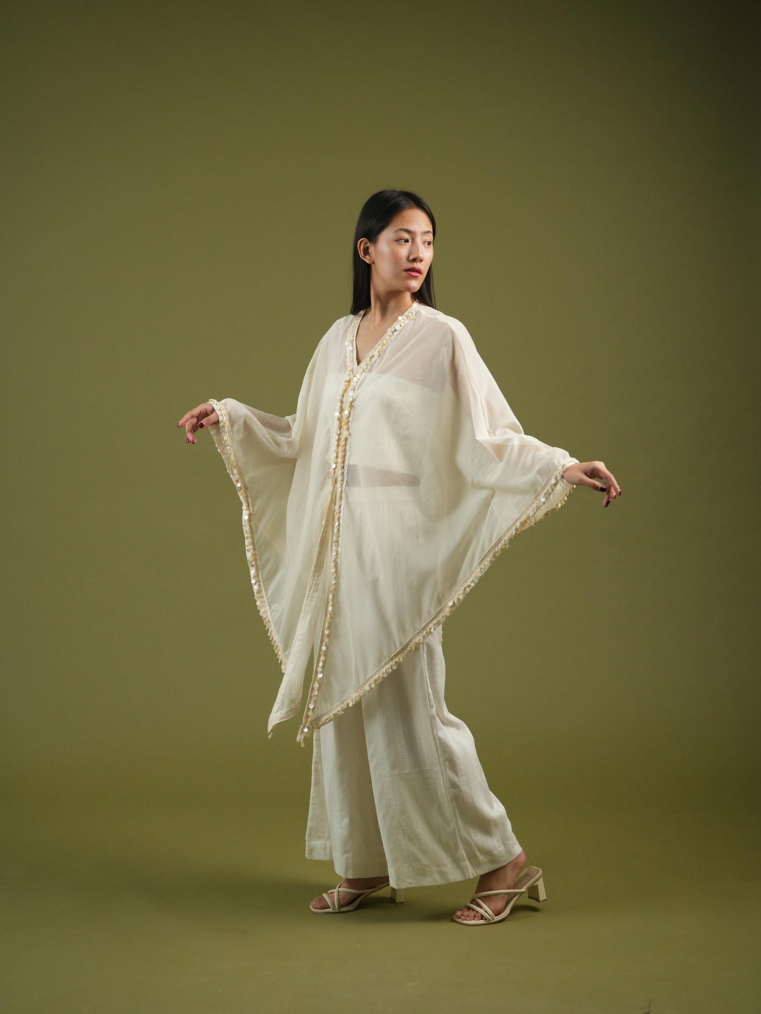 Vanshitaaz Ivory Harmony Cape Set